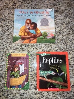 Children’s Book Lot of 3 Dr. Seuss Green Eggs & Ham Junie B Jones Reptiles Book